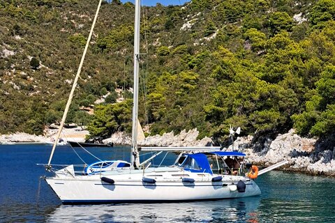 All Inclusive Daily Sailing with BBQ on Board