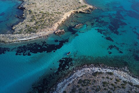 Private Boat Tour to Antiparos and Blue Lagoon
