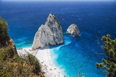 Zakynthos Small Boat Tour to Keri Mizithres and Marathonisi