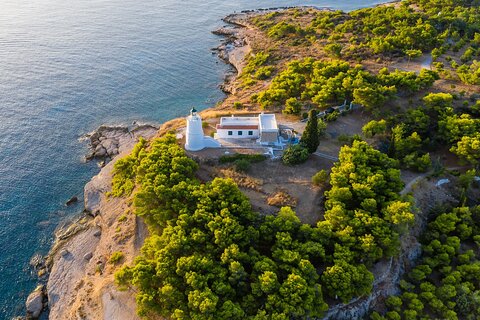 Full Moon Μanfinestation and Meditation Workshop at Lighthouse