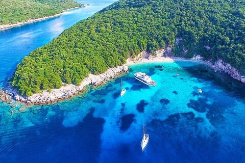 Corfu Cruise-Friendly Tour with a Beach Retreat or Boat Cave Ride