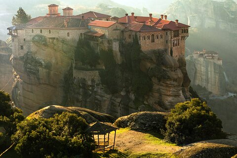 Private Tour to Meteora Rocks from Volos
